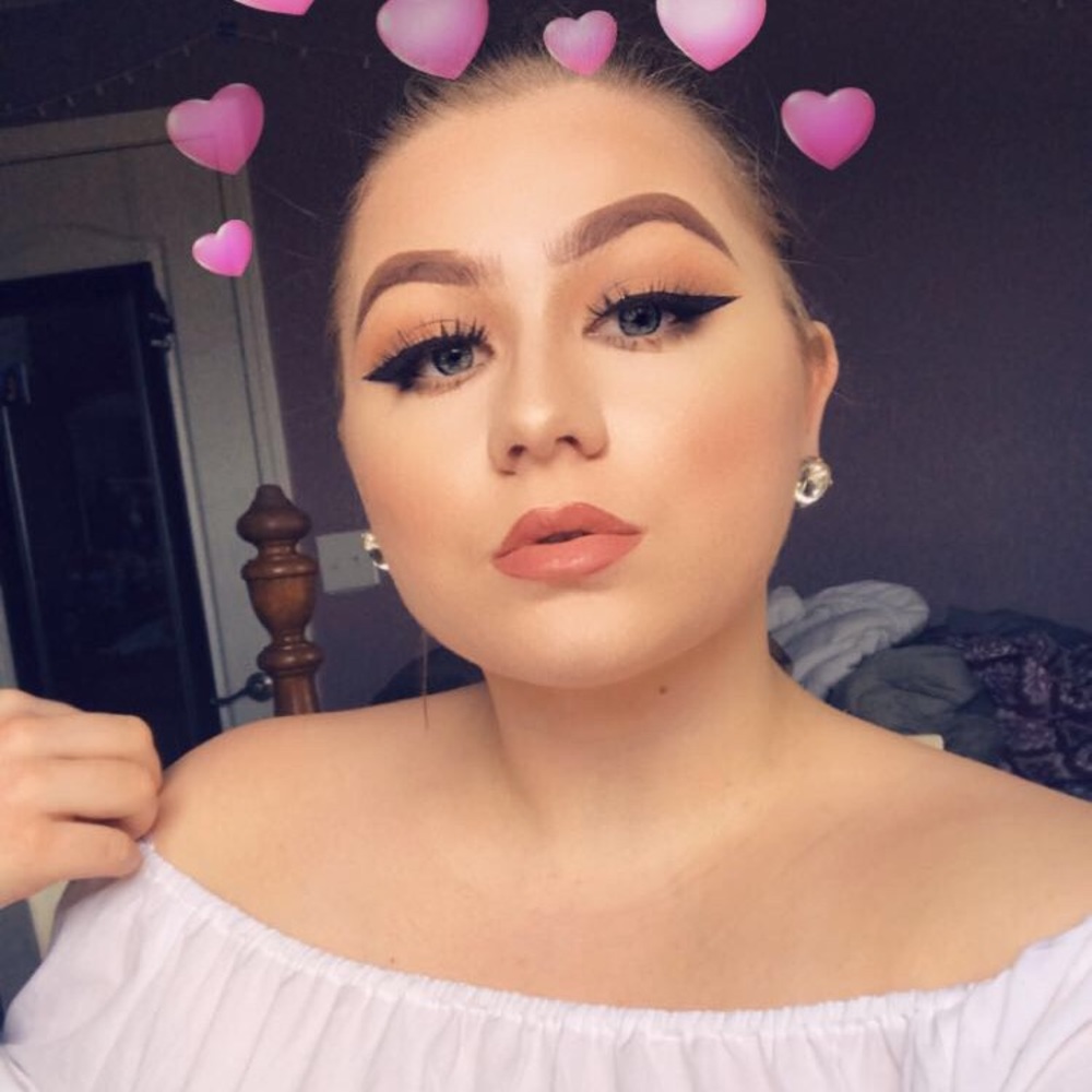 Meet your Posher, Devin